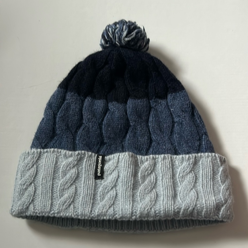 Women’s Patagonia Pom Beanie Glacier Stripe